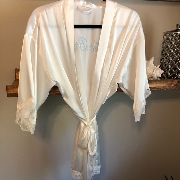 White Bride Robe - Picture 2 of 2
